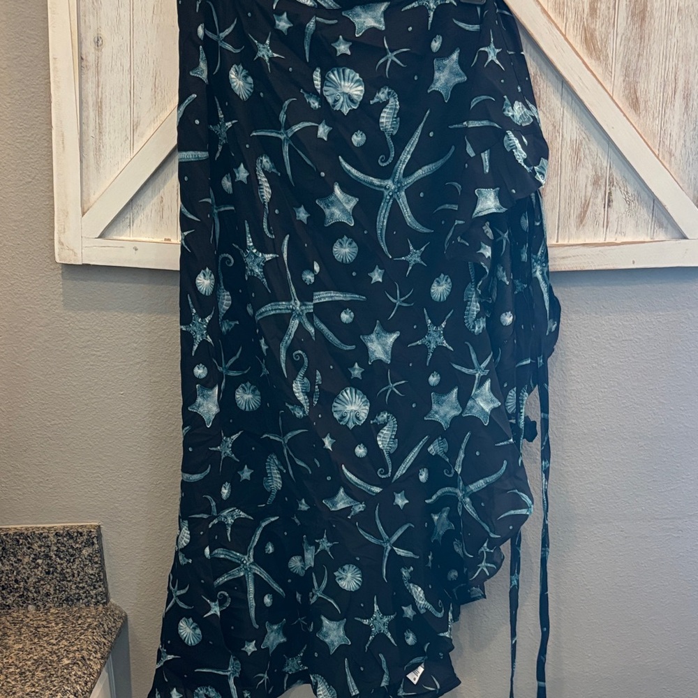 Navy and Blue Starfish Patterned skirt like new